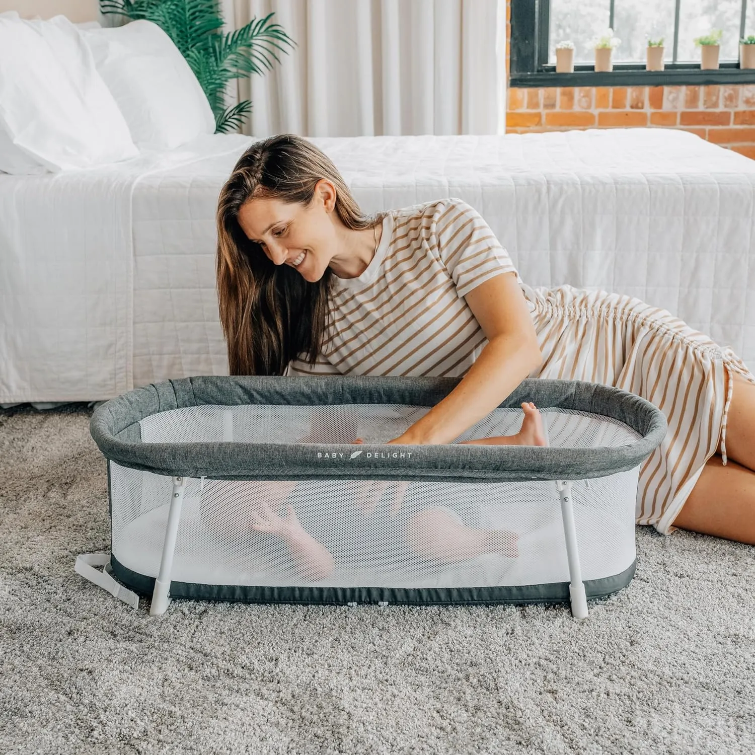 Baby Delight Snuggle Nest Portable Bassinet