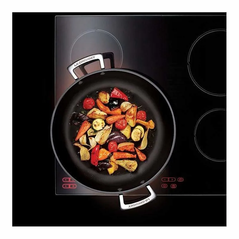 Le Creuset Toughened Non-Stick Shallow Casserole with Glass Lid