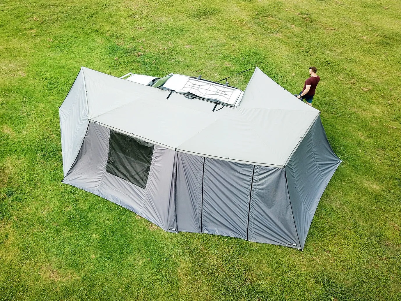 SALE OUTBOUND Rapid 6 Wing Awning   All walls Kit